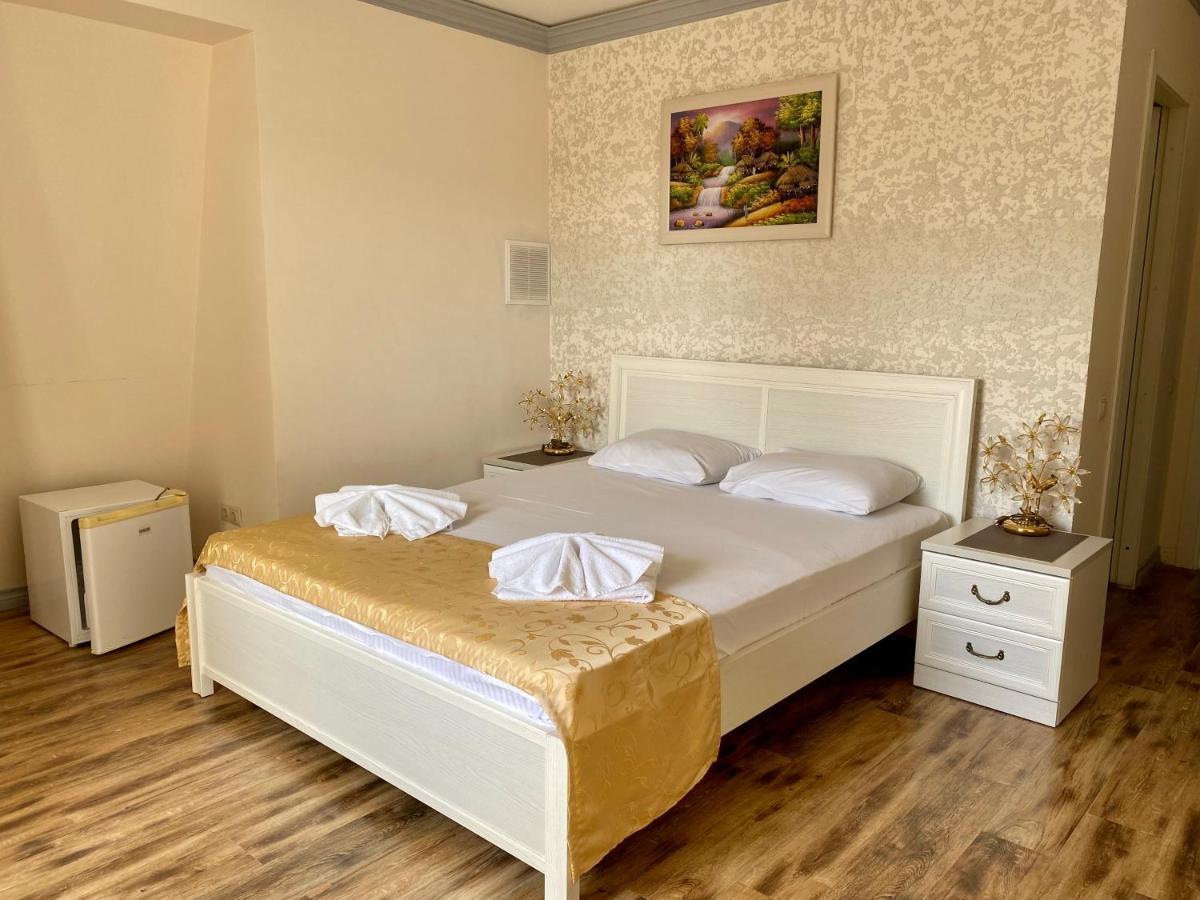 SPA Hotel Karakas Sochumi Exterior foto