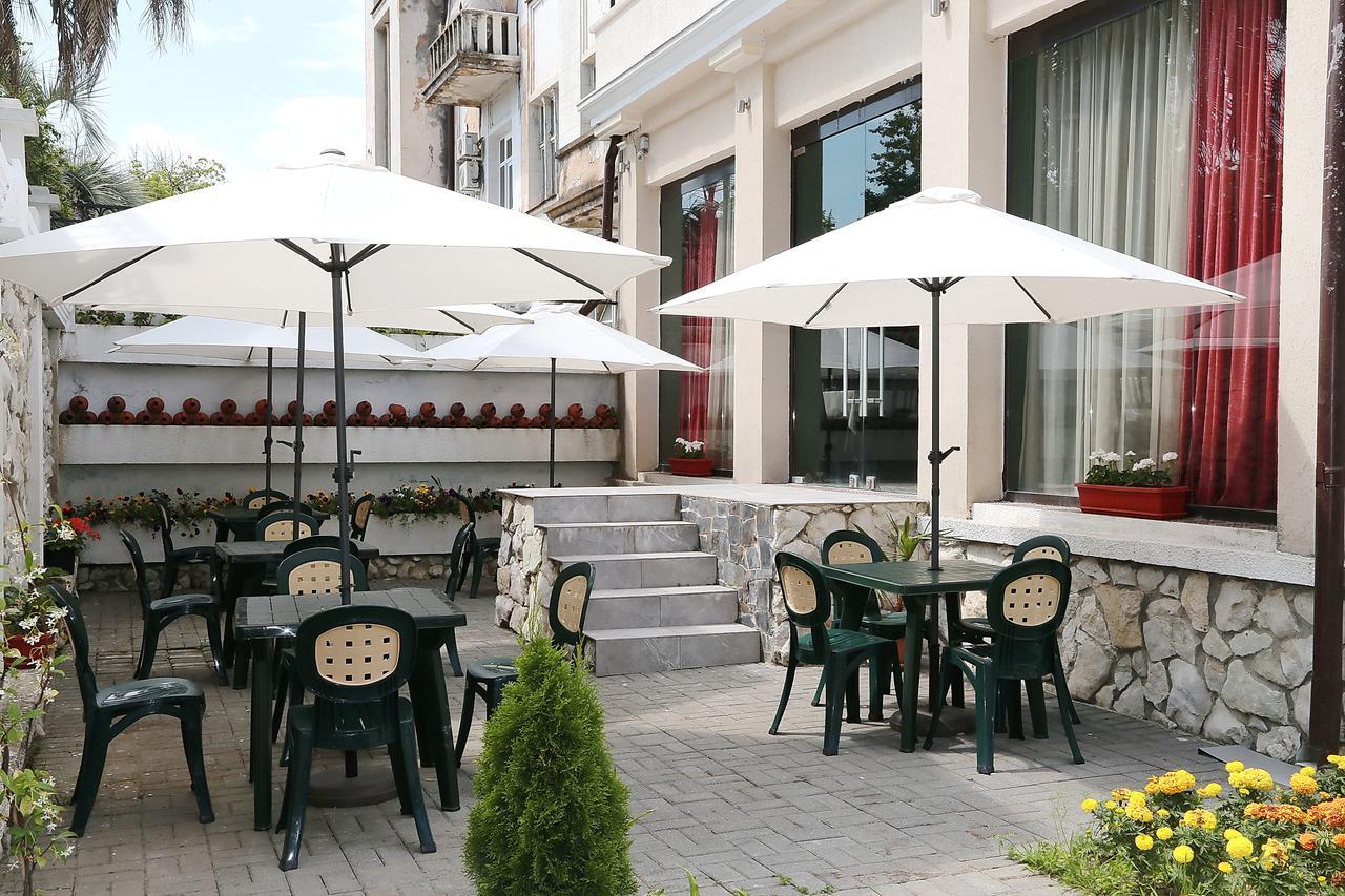 SPA Hotel Karakas Sochumi Exterior foto